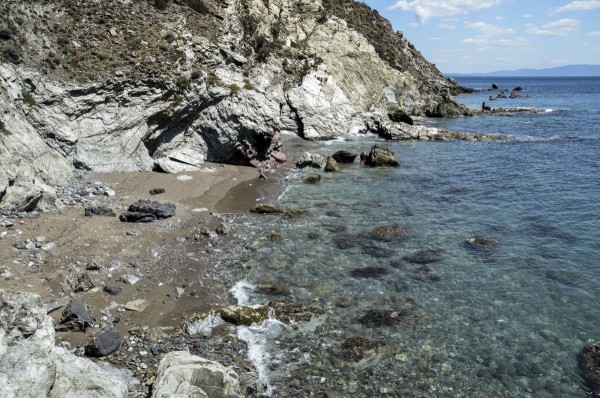 Credo si parli di questa spiaggia...... c'ero anch'io a scattare foto in occasione del sopralluogo della delegazione di ANITA al raduno di San Vincenzo 2017